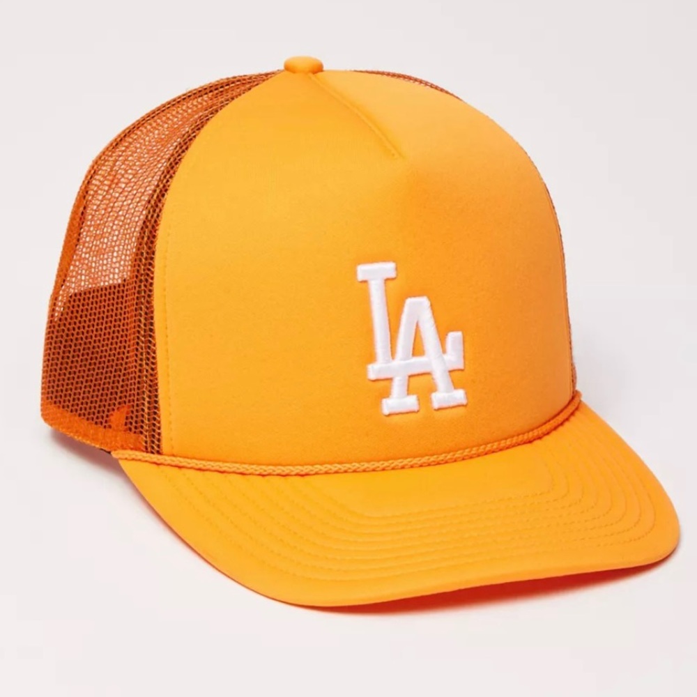 47’ LA Dodgers trucker hat.